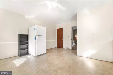 Entry Way - 1000 1006 7th St, Frederick, MD 21701 photo 6 of 9
