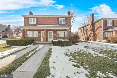 Exterior - 1000 1006 7th St, Frederick, MD 21701 photo 4 of 12