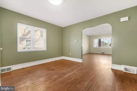 Living - 1000 1006 7th St, Frederick, MD 21701 photo 5 of 17