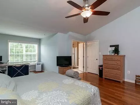 Bedroom - 222 Timber View Ct, Frederick, MD 21702 photo 6 of 6