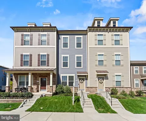 3606 Timber Green Dr, Frederick, MD 21704