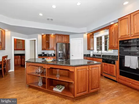 Kitchen - 7781 Coblentz Rd, Middletown, MD 21769 photo 3 of 5