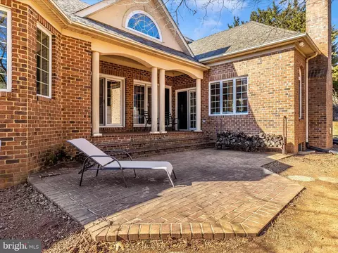 Exterior - 7781 Coblentz Rd, Middletown, MD 21769 photo 4 of 11