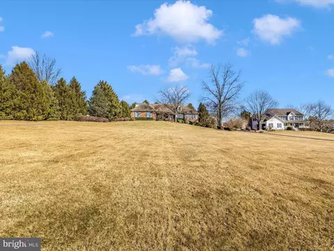 Exterior - 7781 Coblentz Rd, Middletown, MD 21769 photo 10 of 11