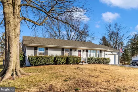 Exterior - 4317 Dover Dr, Frederick, MD 21703 photo 4 of 10