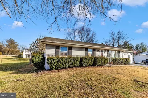 Exterior - 4317 Dover Dr, Frederick, MD 21703 photo 5 of 10
