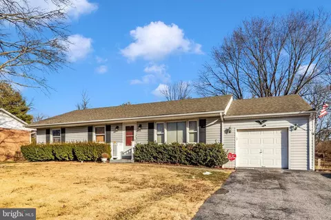 Exterior - 4317 Dover Dr, Frederick, MD 21703 photo 3 of 10