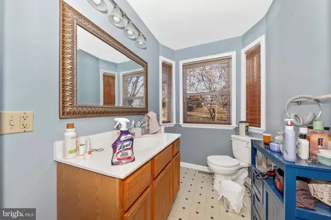 Bath - 4317 Dover Dr, Frederick, MD 21703 photo 1 of 3