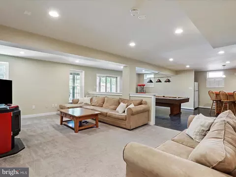 Living - 6852 Fielding Ct, Frederick, MD 21703 photo 1 of 3