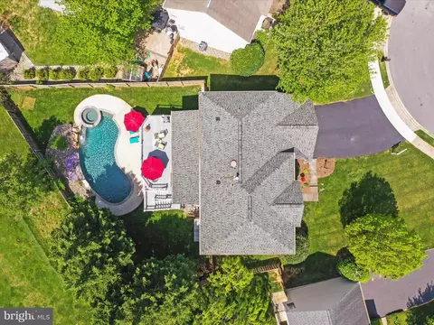 View/Area - 6852 Fielding Ct, Frederick, MD 21703 photo 3 of 4