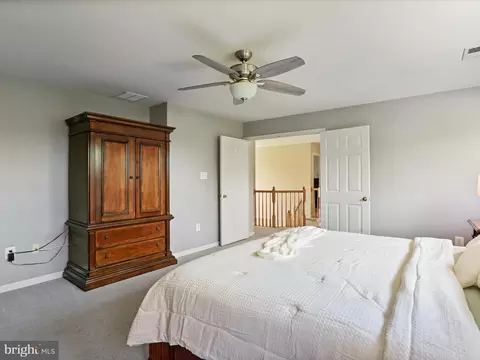 Bedroom - 6852 Fielding Ct, Frederick, MD 21703 photo 6 of 7