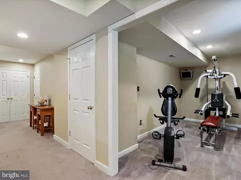 Entry Way - 6852 Fielding Ct, Frederick, MD 21703 photo 5 of 5