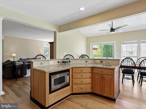 Kitchen - 6852 Fielding Ct, Frederick, MD 21703 photo 2 of 7