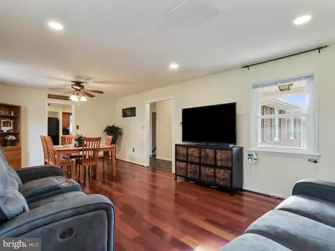 Living - 7305 Parkview Dr, Frederick, MD 21702 photo 1 of 3
