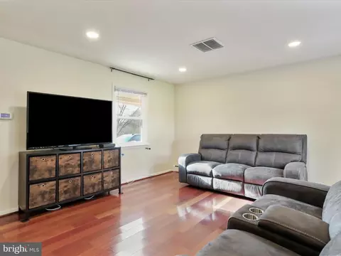 Living - 7305 Parkview Dr, Frederick, MD 21702 photo 2 of 3