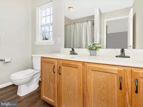 Bath - 5060 Croydon Ct, Frederick, MD 21703 photo 1 of 3