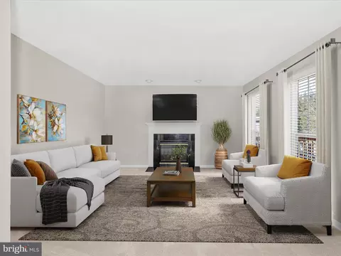 Living - 5060 Croydon Ct, Frederick, MD 21703 photo 3 of 9