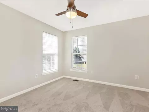 Bedroom - 5060 Croydon Ct, Frederick, MD 21703 photo 7 of 10