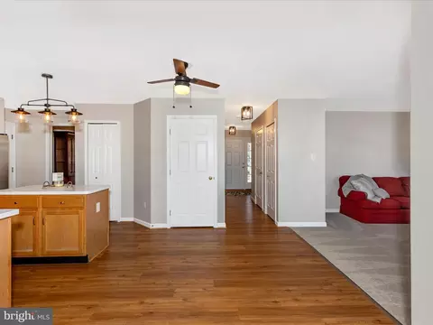 Entry Way - 5060 Croydon Ct, Frederick, MD 21703 photo 4 of 7