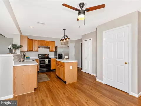 Entry Way - 5060 Croydon Ct, Frederick, MD 21703 photo 3 of 7
