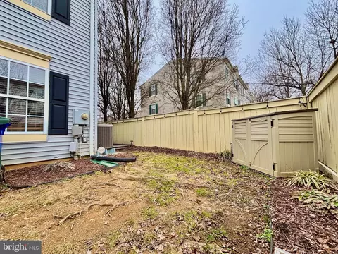 Exterior - 160 Heathfield Dr, Frederick, MD 21702 photo 4 of 4