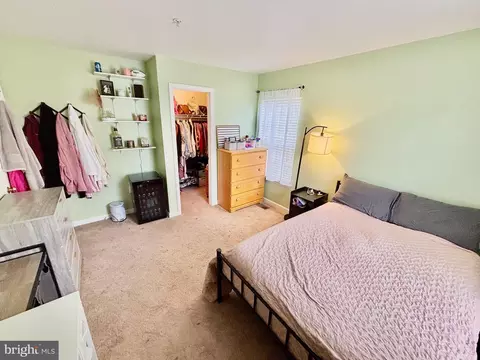 Bedroom - 160 Heathfield Dr, Frederick, MD 21702 photo 5 of 10
