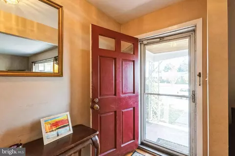 103 Fairview Ave, Frederick, MD 21701 photo 4