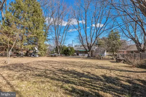 103 Fairview Ave, Frederick, MD 21701 photo 2