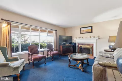 103 Fairview Ave, Frederick, MD 21701 photo 5