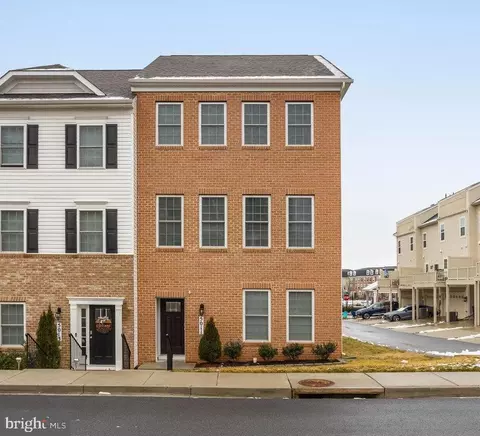 5011 Macdonough Pl, Frederick, MD 21703