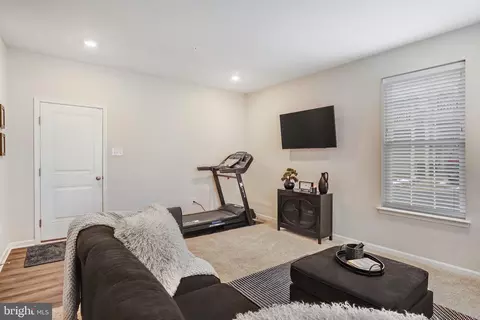 Entry Way - 5011 Macdonough Pl, Frederick, MD 21703 photo 3 of 19