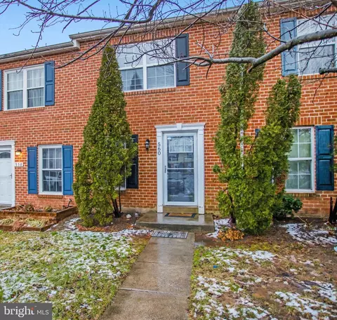 560 Cotswold Ct, Frederick, MD 21703