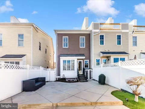 Exterior - 3640 Islington St, Frederick, MD 21704 photo 9 of 30