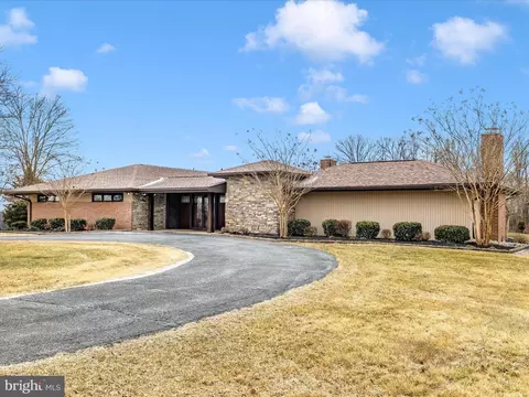 Exterior - 7501 B Mckaig Rd #B, Frederick, MD 21701 photo 3 of 14