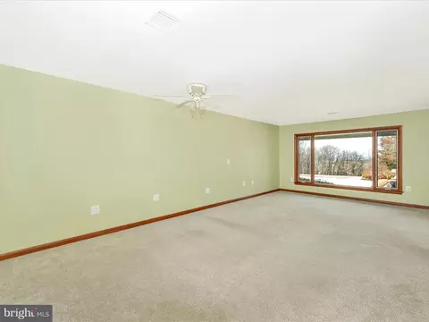Living - 7501 B Mckaig Rd #B, Frederick, MD 21701 photo 9 of 10