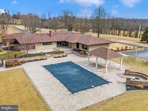 Exterior - 7501 B Mckaig Rd #B, Frederick, MD 21701 photo 14 of 14