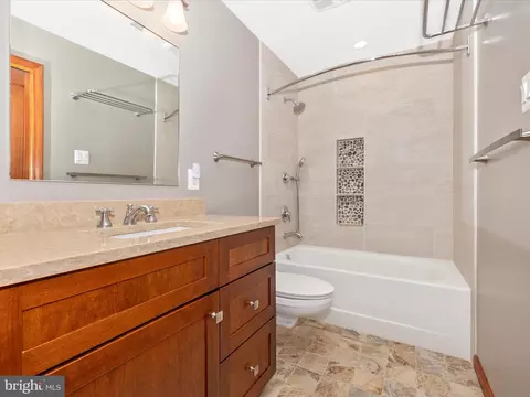 Bath - 7501 B Mckaig Rd #B, Frederick, MD 21701 photo 6 of 8