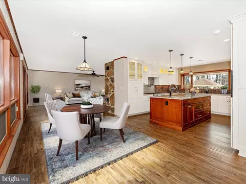 Dining - 7501 B Mckaig Rd #B, Frederick, MD 21701 photo 2 of 2