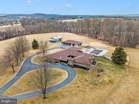 7501 B Mckaig Rd #B, Frederick, MD 21701