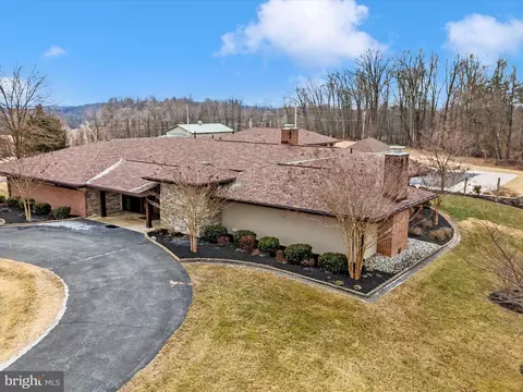 Exterior - 7501 B Mckaig Rd #B, Frederick, MD 21701 photo 13 of 14