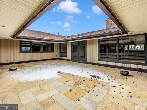 Exterior - 7501 B Mckaig Rd #B, Frederick, MD 21701 photo 4 of 14