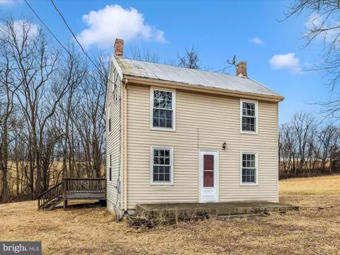 Exterior - 7501 B Mckaig Rd #B, Frederick, MD 21701 photo 12 of 14
