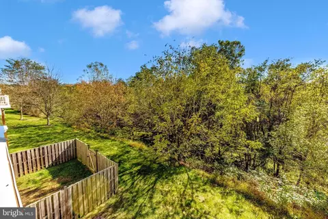 Exterior - 9655 Bothwell Ln, Frederick, MD 21704 photo 4 of 10