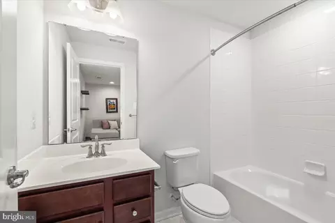 Bath - 5781 Barts Way, Frederick, MD 21704 photo 1 of 3