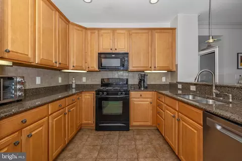 35 E All Saints St #119, Frederick, MD 21701 photo 6