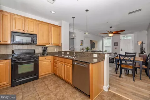 35 E All Saints St #119, Frederick, MD 21701 photo 5