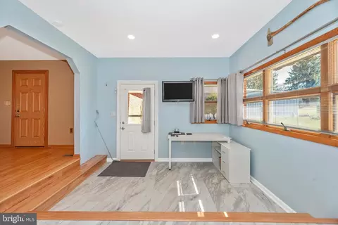 8606 Hunters Dr, Frederick, MD 21701 photo 17