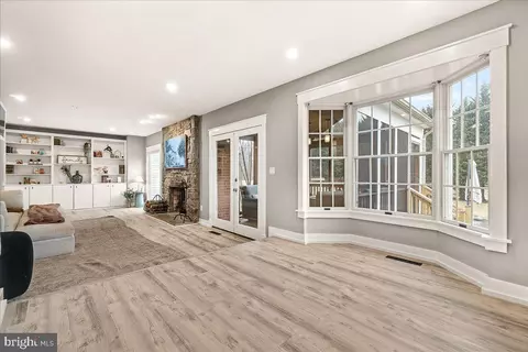 8433 Fingerboard Rd, Frederick, MD 21704 photo 13
