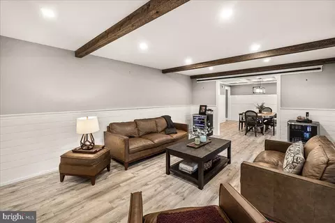 8433 Fingerboard Rd, Frederick, MD 21704 photo 6