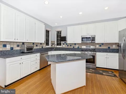 Kitchen - 6460 Saddlebrook Ln, Frederick, MD 21701 photo 2 of 6